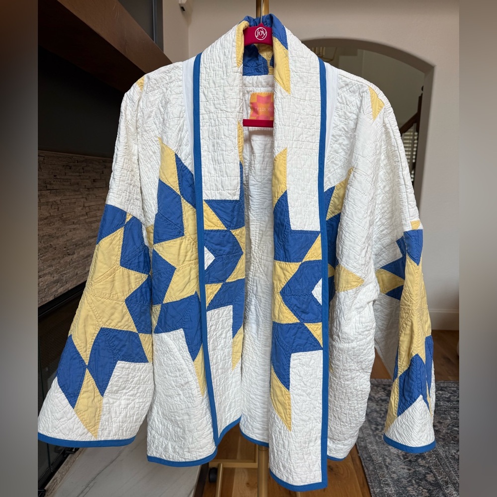 NWOT Delrose Quilted Boho Jacket Roundtop One Size